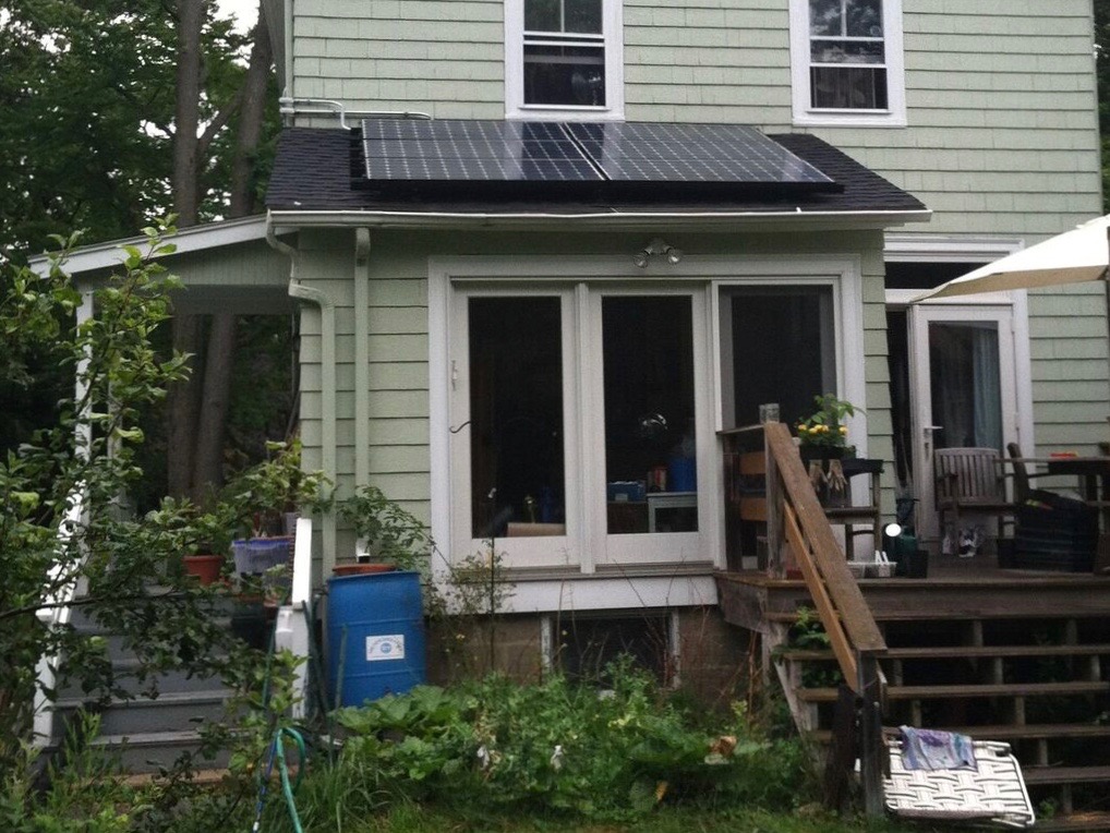 Howland Street Solar Installation Photo