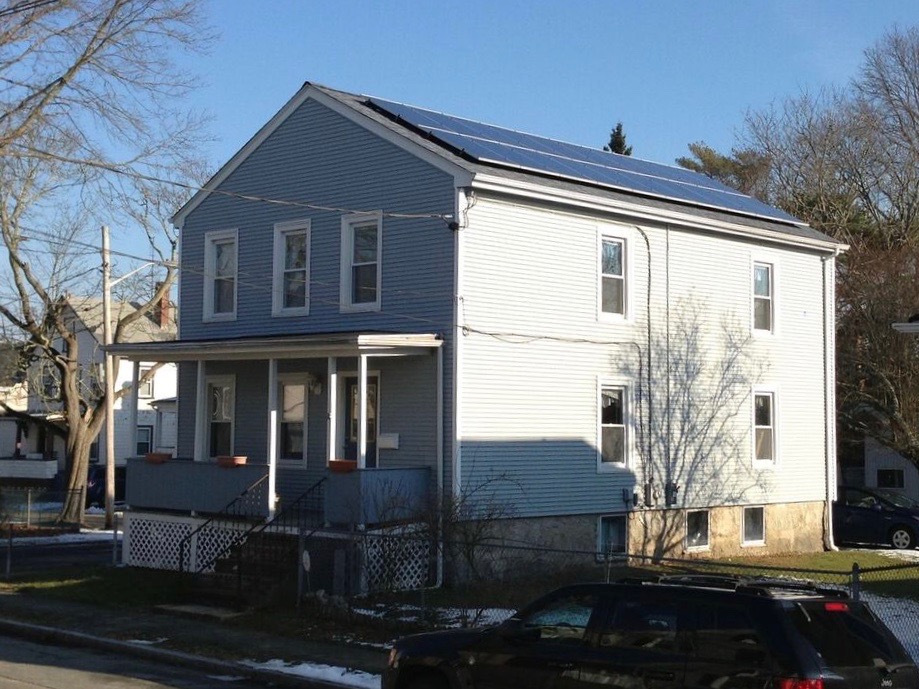 Lindsey Street Solar Installation Photo