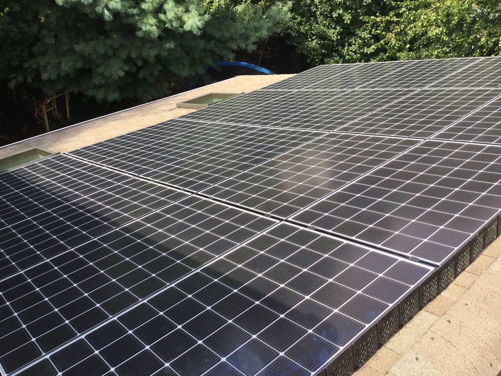 Highland Avenue Solar Installation Photo