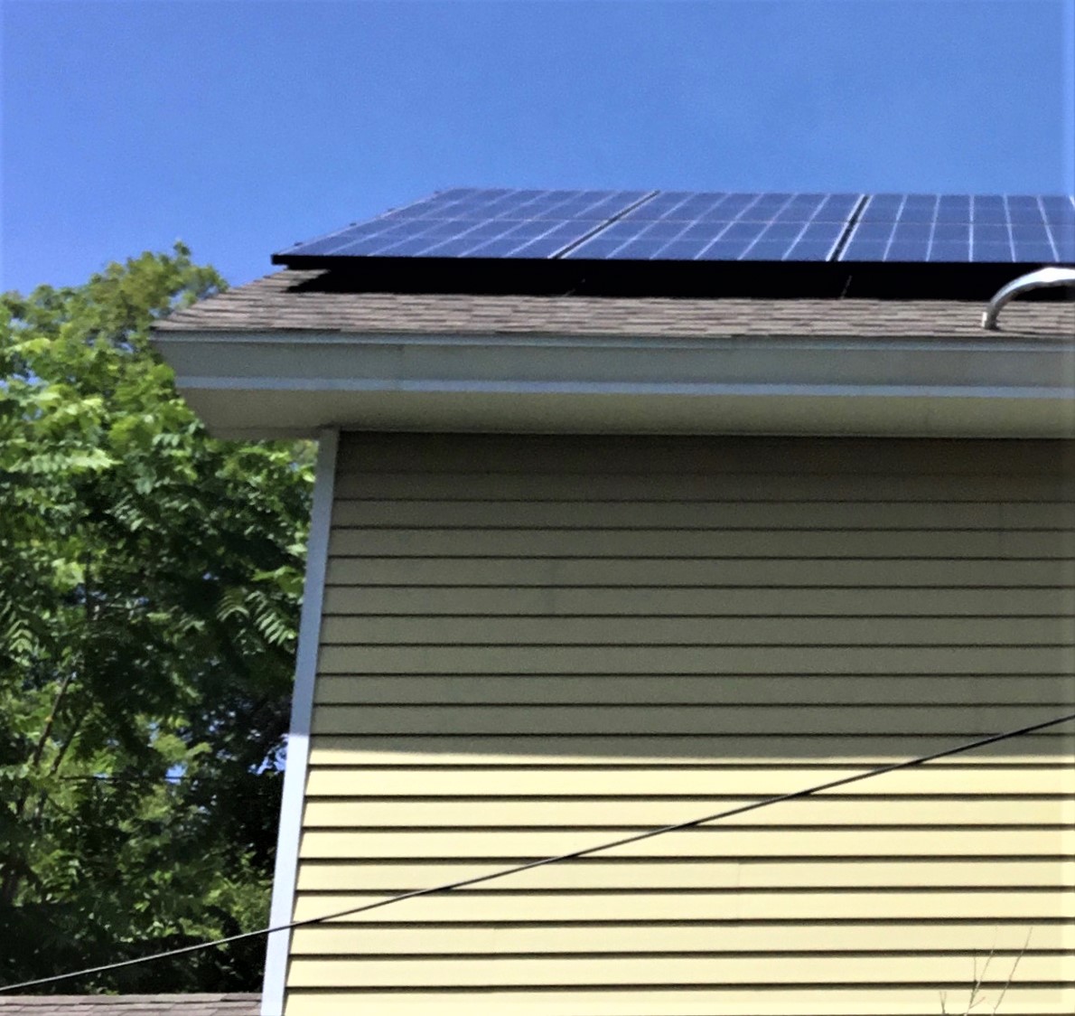 Pomeroy Avenue Solar Installation Photo